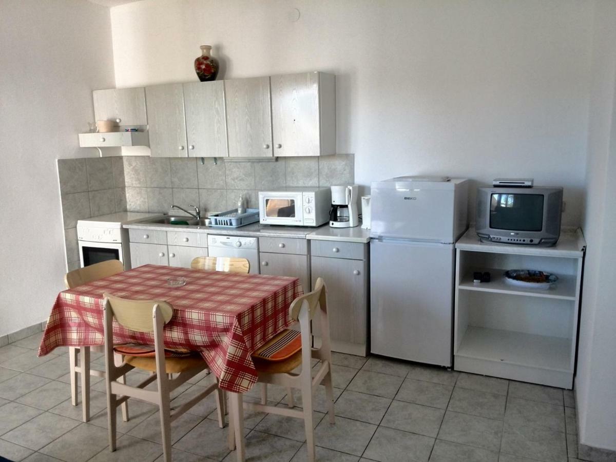 Kampor Apartments エクステリア 写真